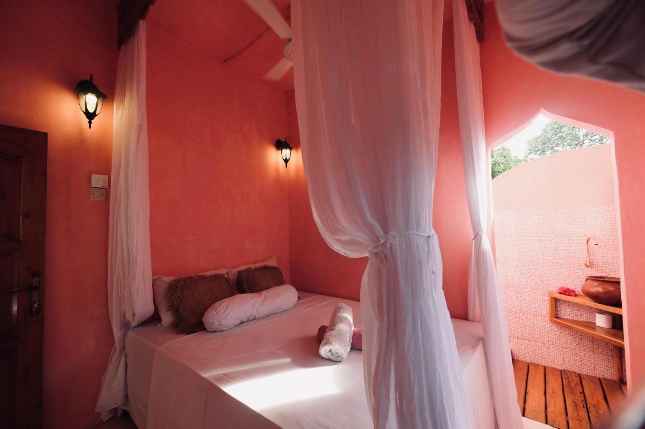 Lyca'S Cafe Bed & Breakfast มุนดุก ห้อง รูปภาพ